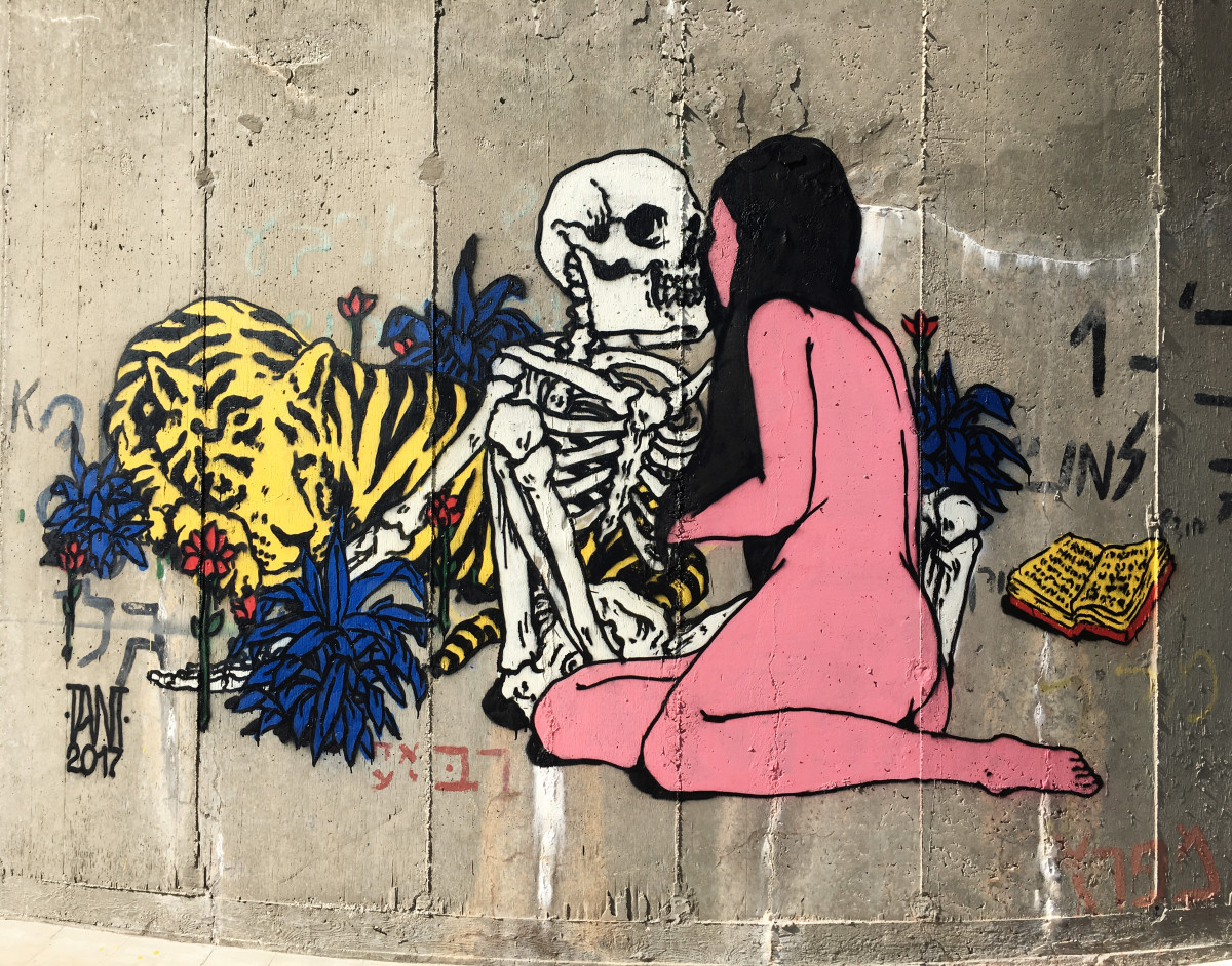 haifa street art graffiti broken fingaz erotic art tant deso haifa israel unga bfc